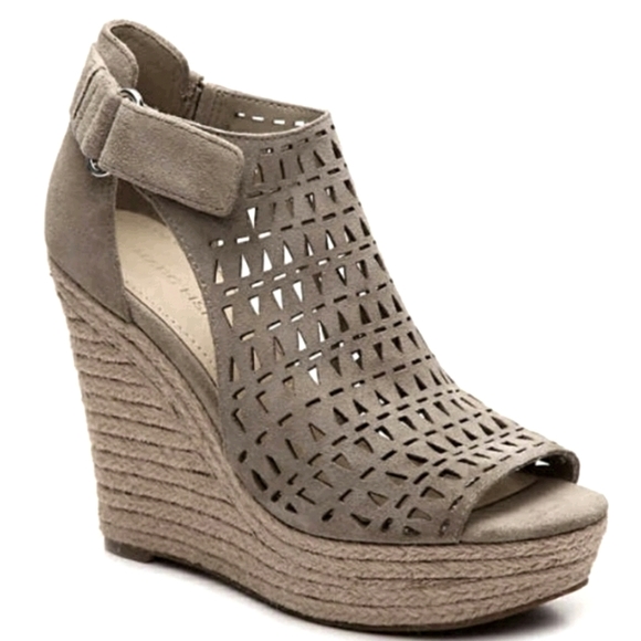 Marc Fisher Shoes - Marc Fisher.  Super soft, comfortable.  Shoes .Exc